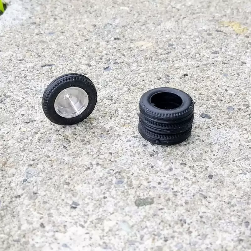 Pneus en résine souple - ø15mm Ép 3.50mm - Ech 1:43 - Par 4 |Pièces...