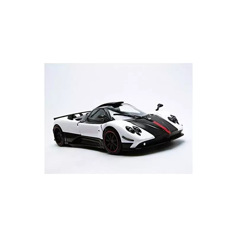 Marketplace : PAGANI Zonda 5 2008 blanc - Motor Max - 1:18