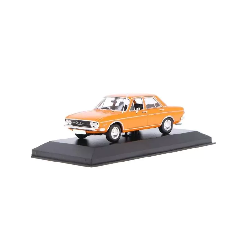 Marketplace : AUDI 100 1969 Orange - Maxichamps - 1:43