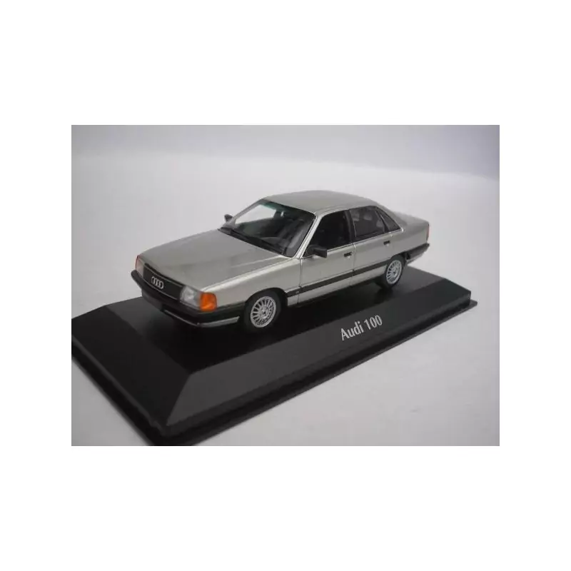 Marketplace : AUDI 100 1990 Gris métallique - Maxichamps - 1:43