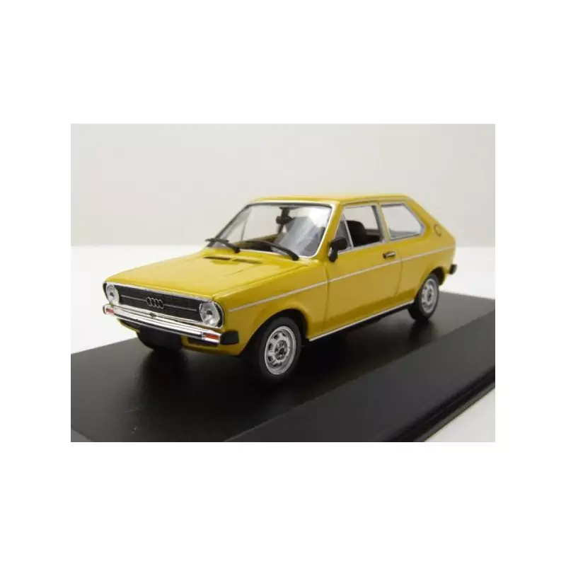Marketplace : AUDI 50 1975 jaune - Maxichamps - 1:43