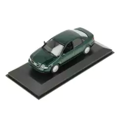 Marketplace : AUDI A4 1995 Vert métallique - Maxichamps - 1:43
