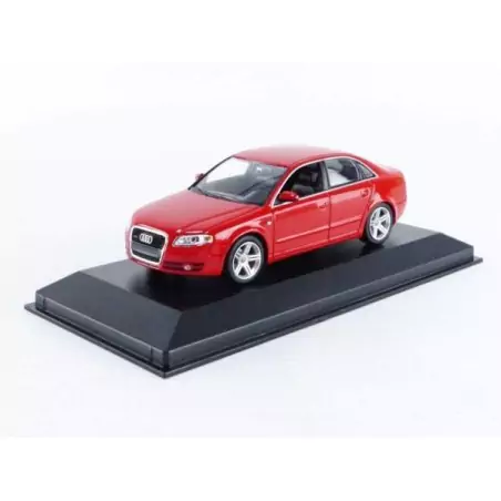 Marketplace : AUDI A4 2004 Rouge - Maxichamps - 1:43