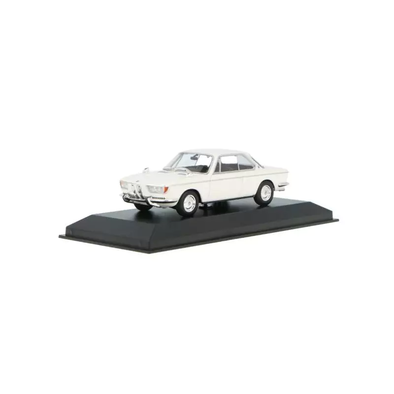 Marketplace : BMW 2000CS coupé 1967 Blanche - Maxichamps - 1:43