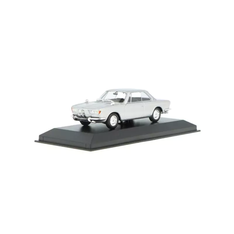 Marketplace : BMW 2000CS coupé 1967 grise - Maxichamps - 1:43