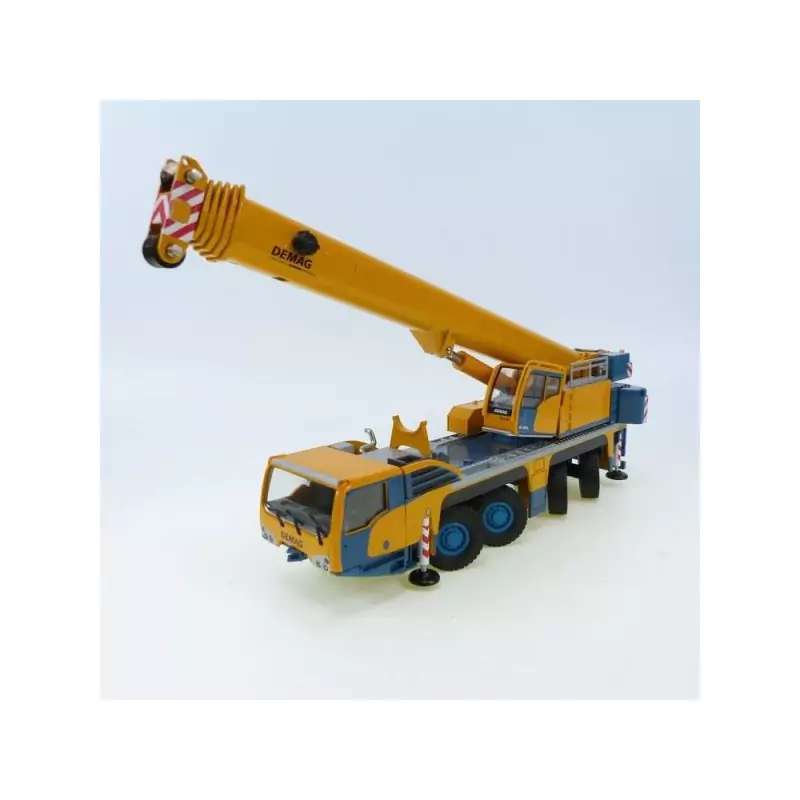 Marketplace : Grue DEMAG AC 100/4L 4 Essieux - Conrad - 1:50