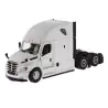 Marketplace : FREIGHTLINER Cascadia 6x4 Blanc - Diecast Masters - 1:50