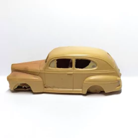 En l'état - Kit Ford Sedan Tudor 1946 - 1:43 - Provence Moulage |Pi...