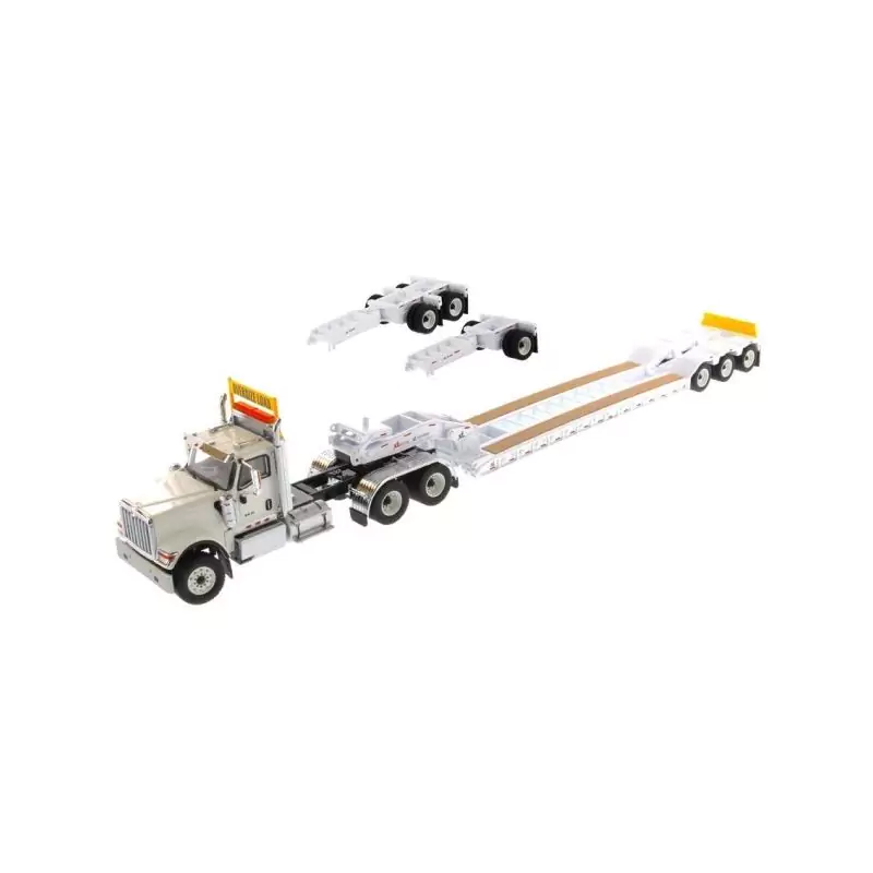 Marketplace : INTERNATIONAL HX520 6x4 blanc et remorque porte engin...