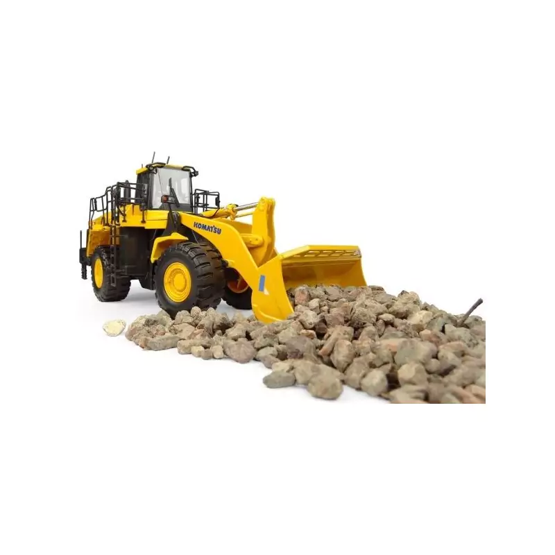 Marketplace : Chargeuse KOMATSU WA600-8 - Universal Hobbies - 1:50