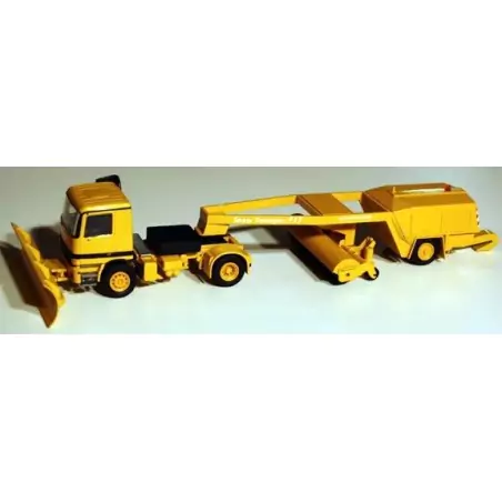 Marketplace : MERCEDES Actros 4x2 Balayeuse d'aéroport avec lame de...