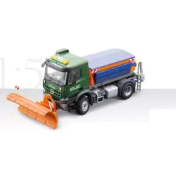 Marketplace : MERCEDES-BENZ AROCS 4x2 avec saleuse et lame de dénei...