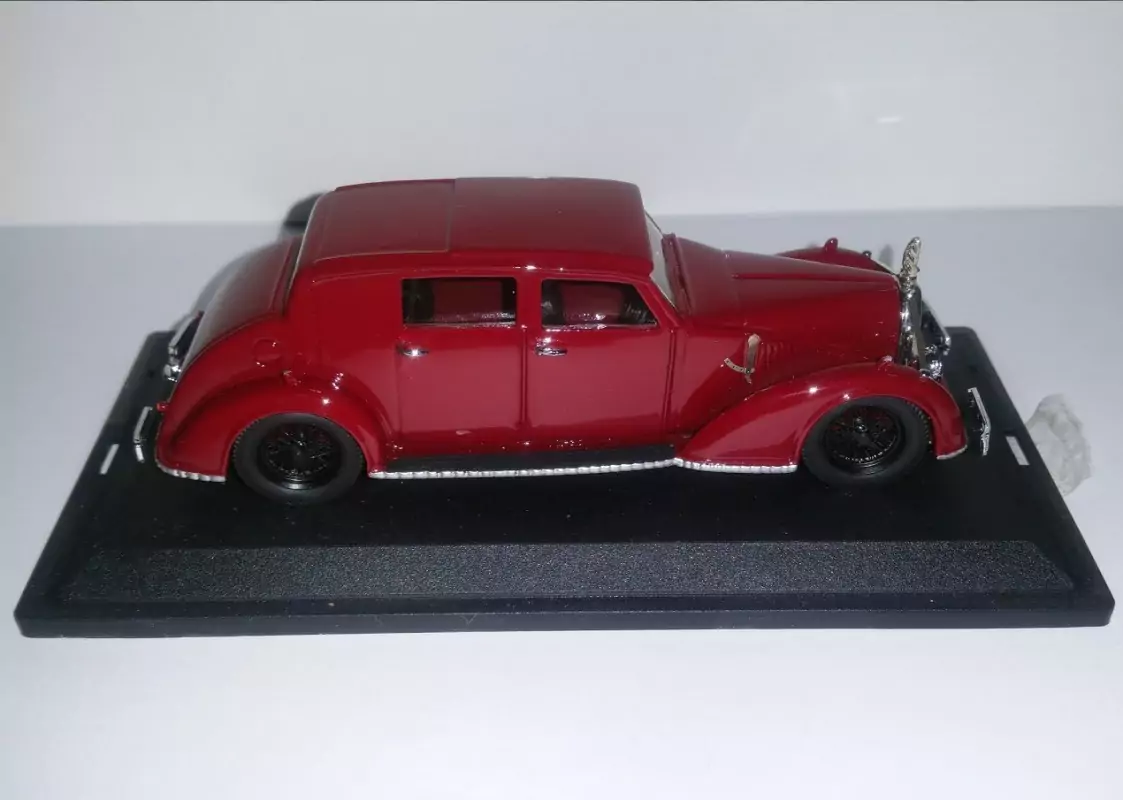 VOISIN Ambassade 1935 Bordreaux - 1/43ème - CLASSIQUES |Pièces et k...