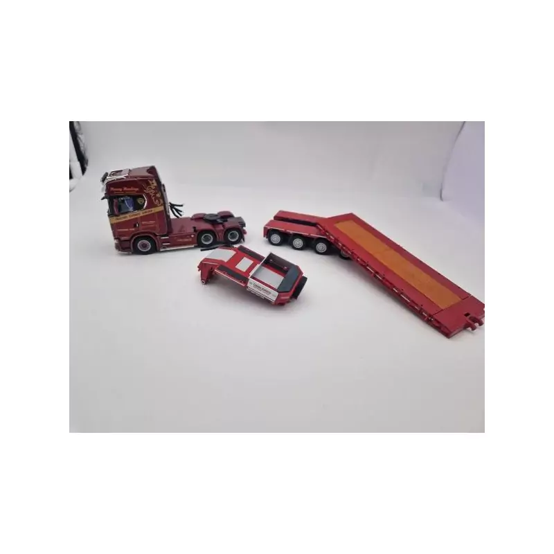 Marketplace : SCANIA S650 6x4 avec plateau surbaissé 4 essieux DAVI...