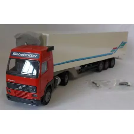 Marketplace : VOLVO FH 16 4x2 Globetrotter avec semi frigo 3 essieu...