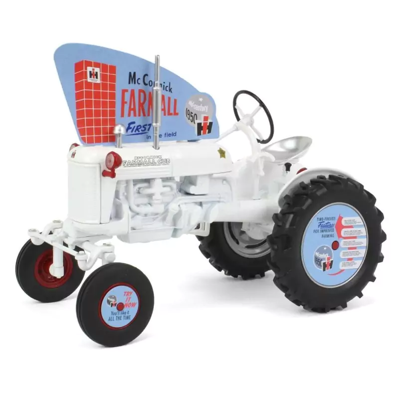 Marketplace : Tracteur blanc démonstrateur INTERNATIONAL Farmall Cl...