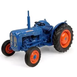 Marketplace : Tracteur de 1960 FORDSON Dexta - UNIVERSAL HOBBIES - ...