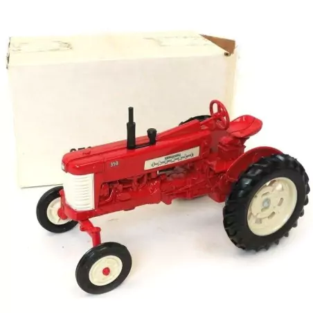 Marketplace : Tracteur FARMALL 350 - ERTL - 1:16