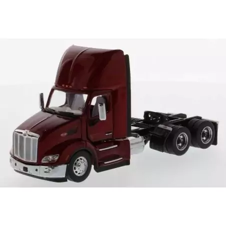 Marketplace : PETERBILT 579 6x2 Bordeaux - Diecast Masters - 1:50