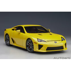 Marketplace : Lexus LFA Coupe 2012 Perle Jaune - AUTOART - 1:18