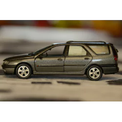 Marketplace : RENAULT Laguna Break - VITESSE - 1:43
