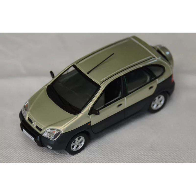 Marketplace : RENAULT Scénic 4X4 "Aigle" - UNIVERSAL HOBBIES - 1:43