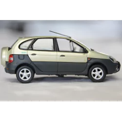 Marketplace : RENAULT Scénic 4X4 "Aigle" - UNIVERSAL HOBBIES - 1:43