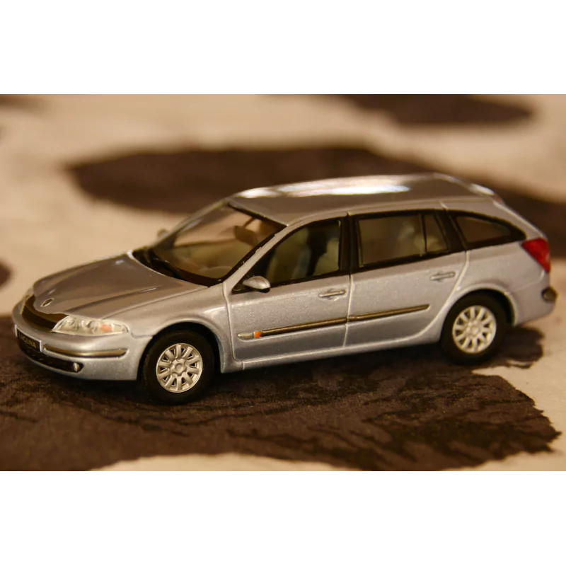 Marketplace : RENAULT Laguna II Estate Privilège - UNIVERSAL HOBBIE...