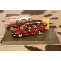 Marketplace : RENAULT Laguna Nevada Phase II - UNIVERSAL HOBBIES - ...