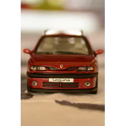 Marketplace : RENAULT Laguna Nevada Phase II - UNIVERSAL HOBBIES - ...