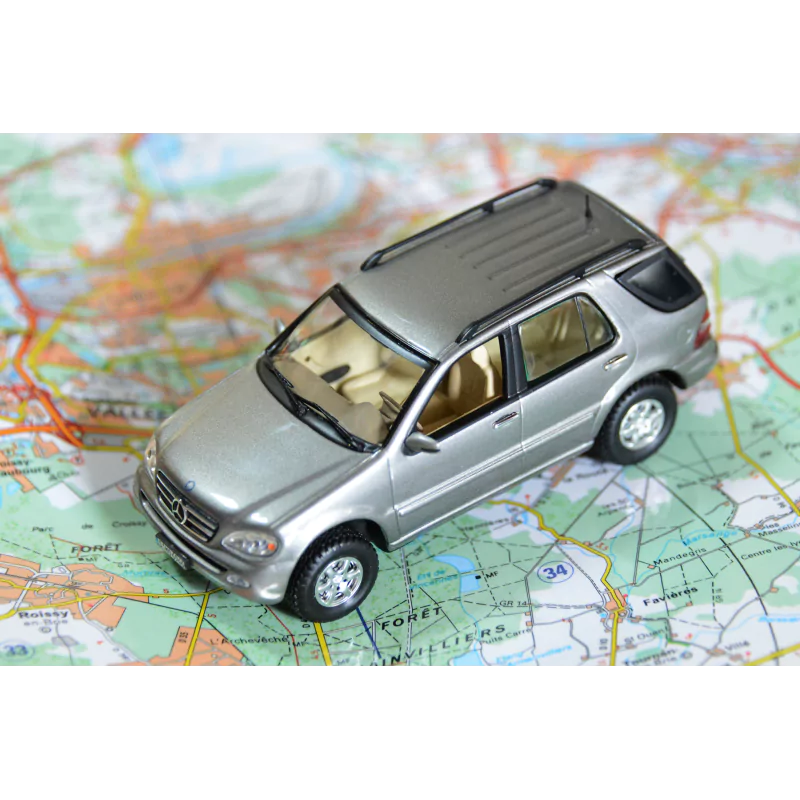 Marketplace : MERCEDES-BENZ ML 500 - IXO - 1:43