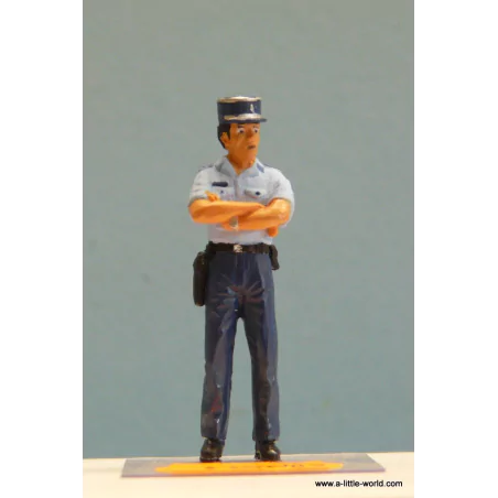 Marketplace : Personnage GENDARME - Résine - 1:43