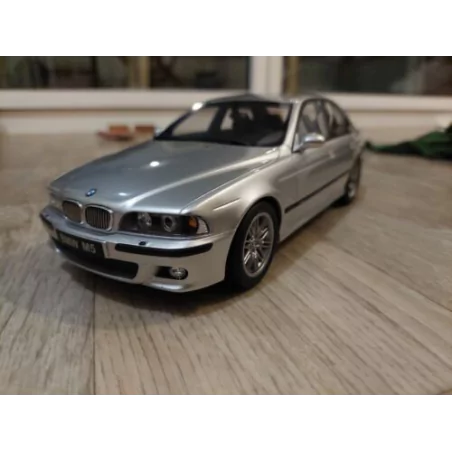Marketplace - BMW E39 M5 2002 - Ottomobile - 1:18