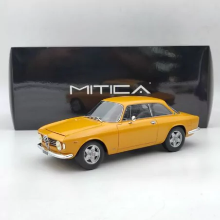 Marketplace - Alfa Romeo Giulia Sprint GT 1600 1965 - Mitica - 1:18