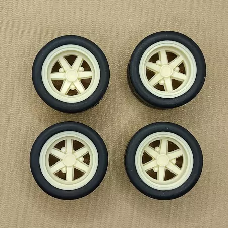 4 roues Gotti 6 branches - Résine - 1:18