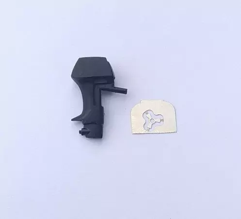 Moteur de bâteau en résine + Hélice en photodecoupe - Ech 1:43