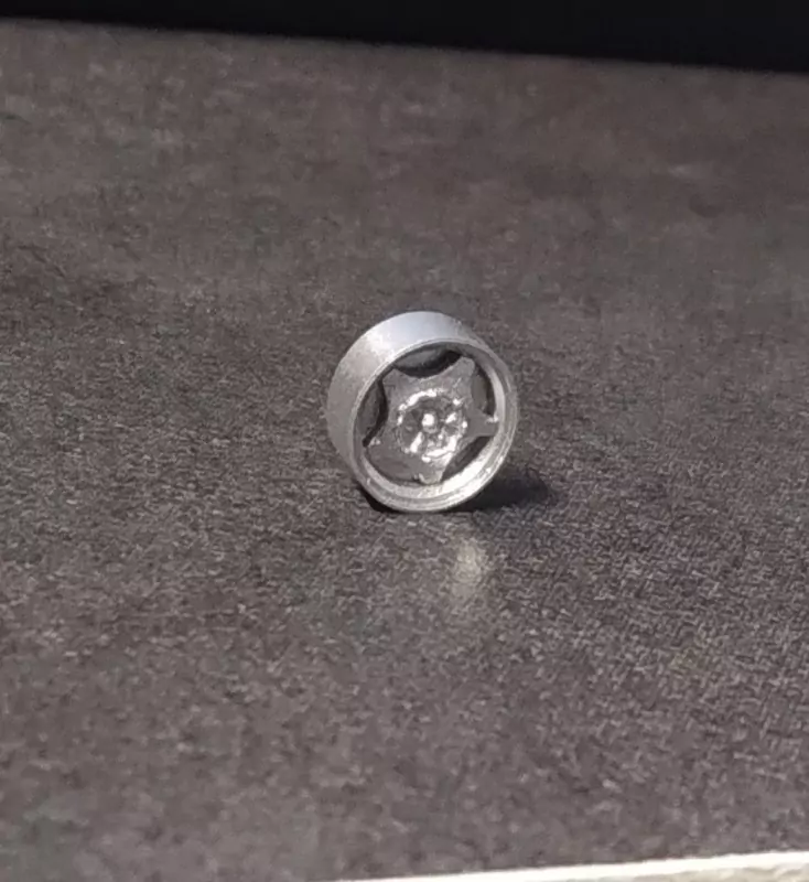 4 Jantes en Aluminium Ø 9.50 - Insert résine - Ech 1:43