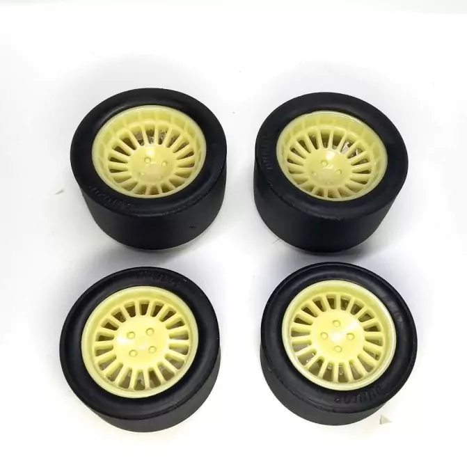 Roues AV/AR Renault 5 turbo - 1:18
