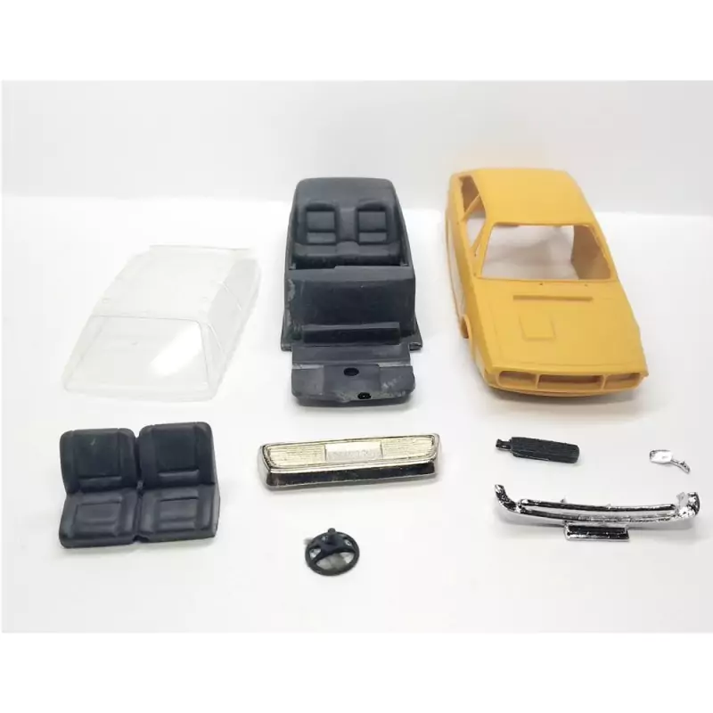INCOMPLET : Kit Renault 15 - Résine - 1:43 |Pièces et kits pour voi...