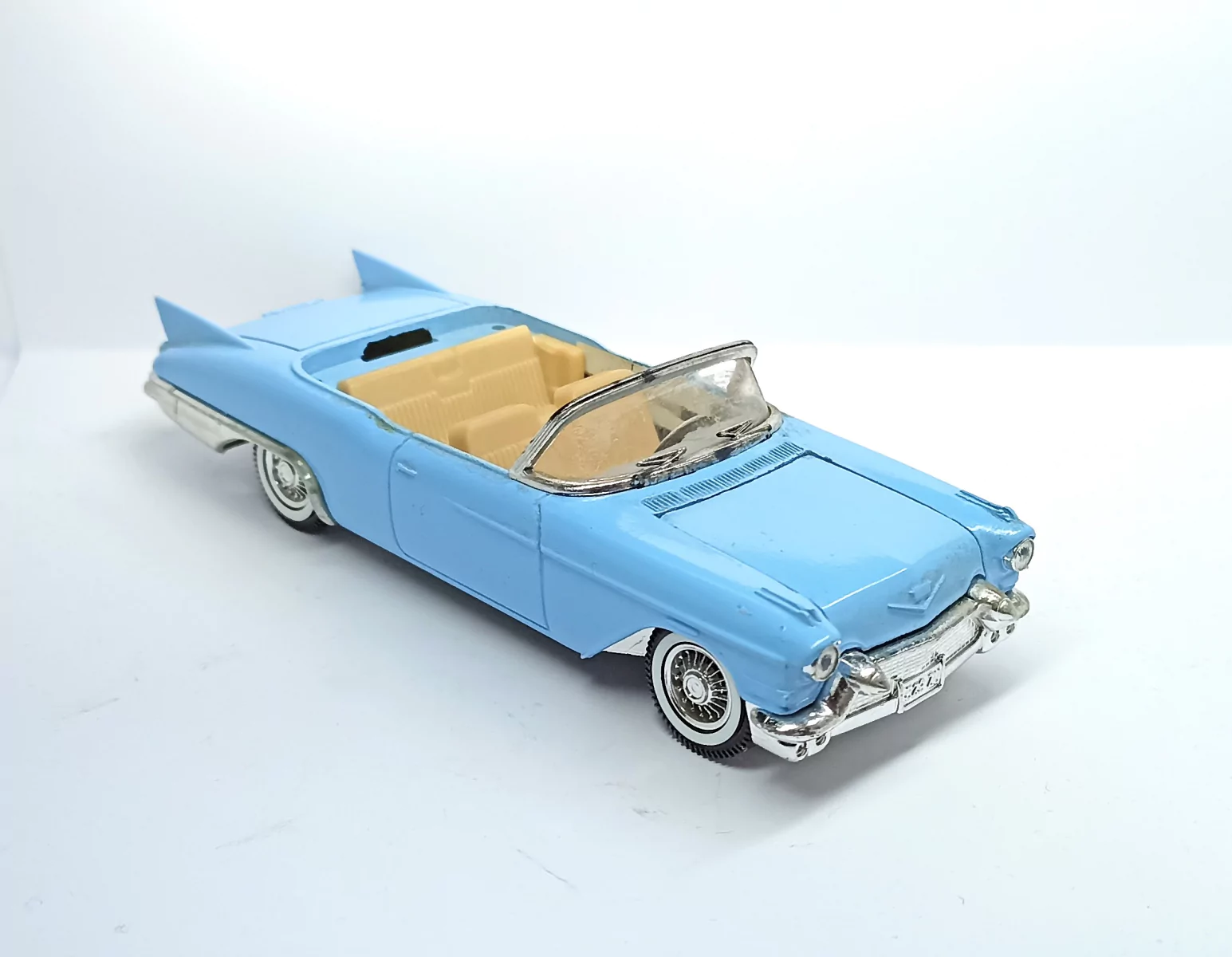 En l'état : Cadillac Eldorado Biarritz - 1957 - SOLIDO - 1:43