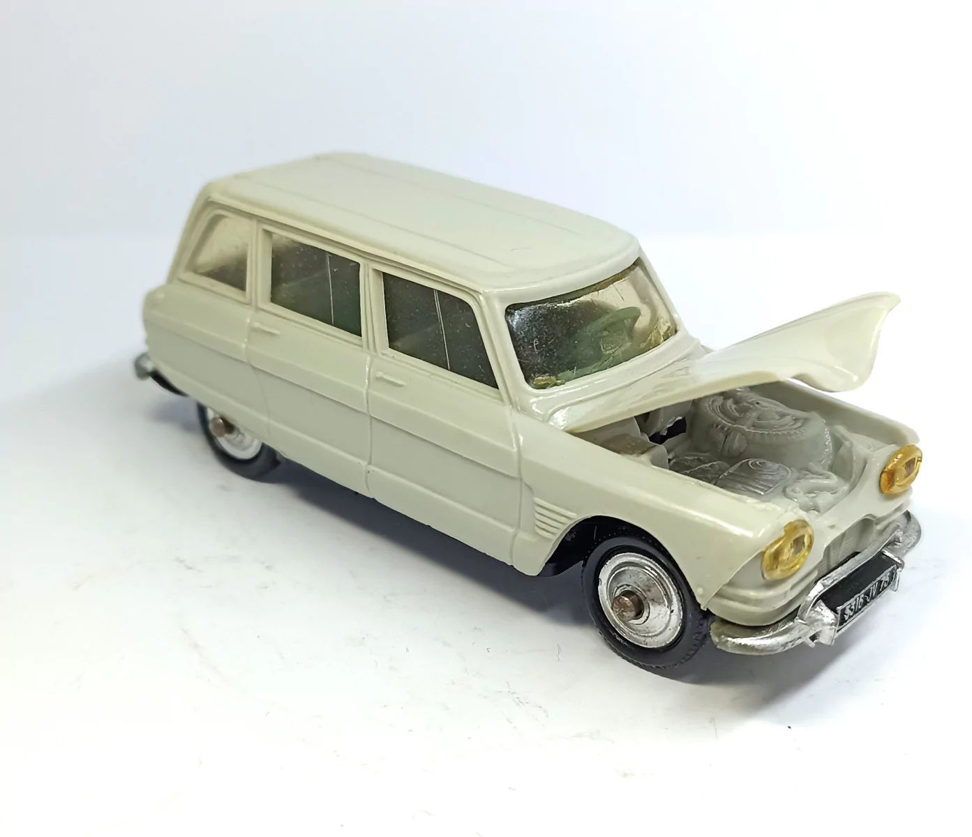 En l'état : CITROËN Ami 6 Break - N°2 - NOREV - 1:43
