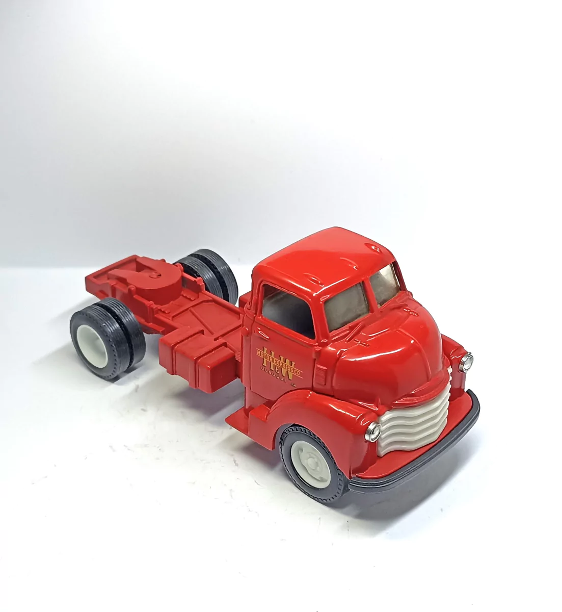 En l'état : Tracteur CHEVY Cab - ERTL - 1:43
