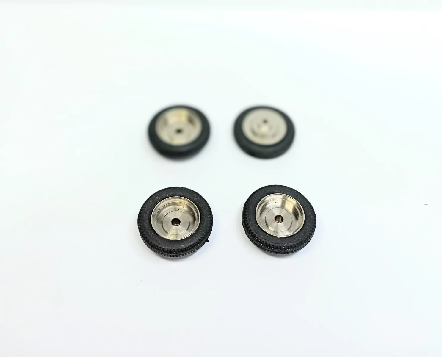 4 Pneus + Jantes Laiton - Ø 18 Mm - CPC Production
