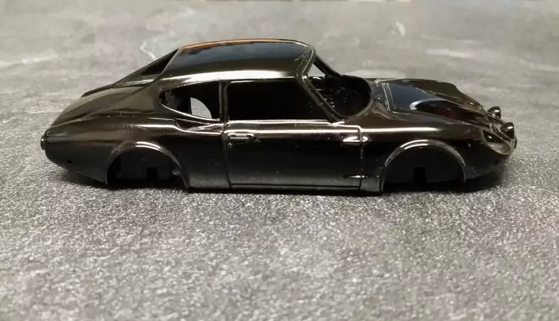 Carrosserie en résine  - SIMCA CG - Noir - Ech 1:43