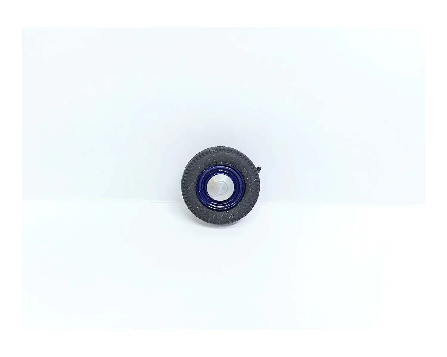 4 roues complètes - Diam. 17mm - Bleu - Ech. 1:43 - Résine