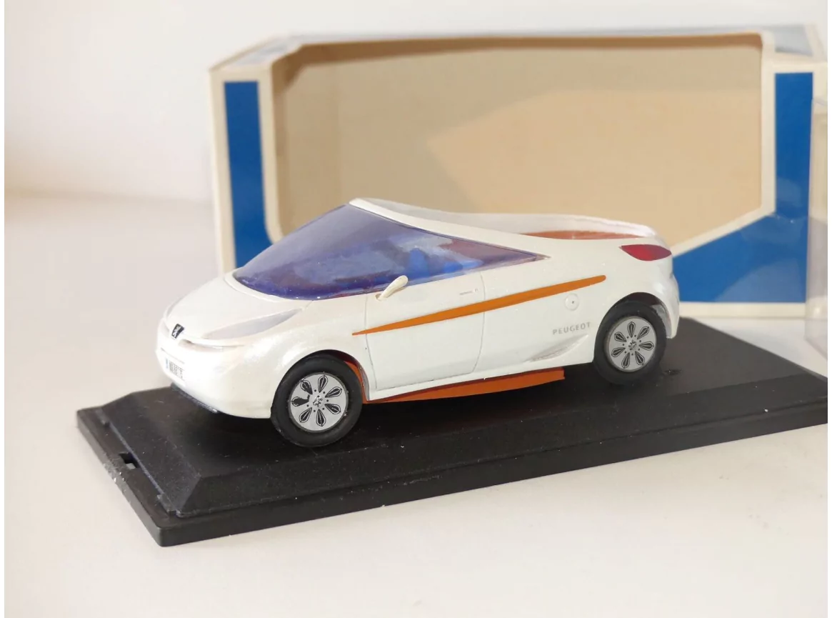 Marketplace : PEUGEOT Runabout - 1997 CONCEPT CAR - Ministyle - 1:4...