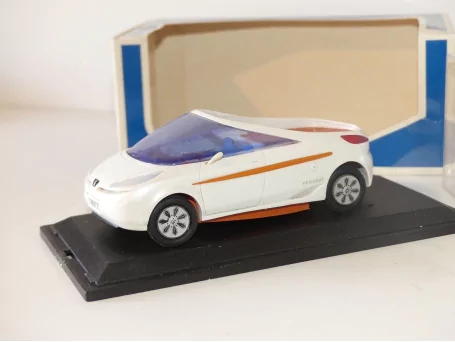 Marketplace : PEUGEOT Runabout - 1997 CONCEPT CAR - Ministyle - 1:4...