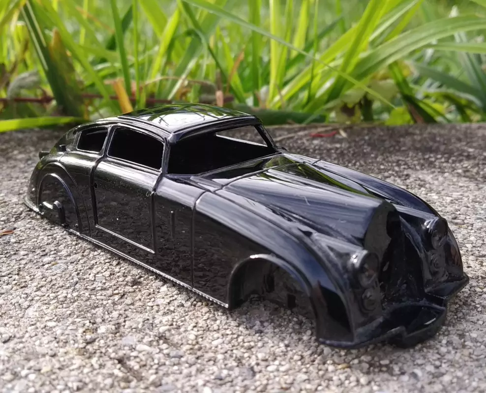 Carrosserie en résine - VOISIN Aerosport 12 cylindres - Noir - 1:43