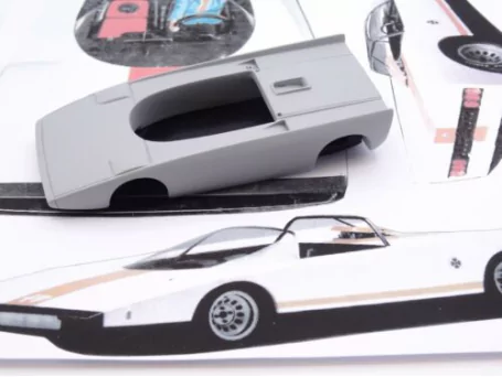 Marketplace : ALEZAN MODELS KIT 1/43 ALFA ROMEO 33 SPIDER PININFARINA 1971 - ALEZAN  - 1:43