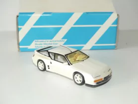 Marketplace : RENAULT ALPINE A610 TURBO 1994 Blanc Nacré KIT ALEZAN 1:43 imperfection - ALEZAN  - 1:43